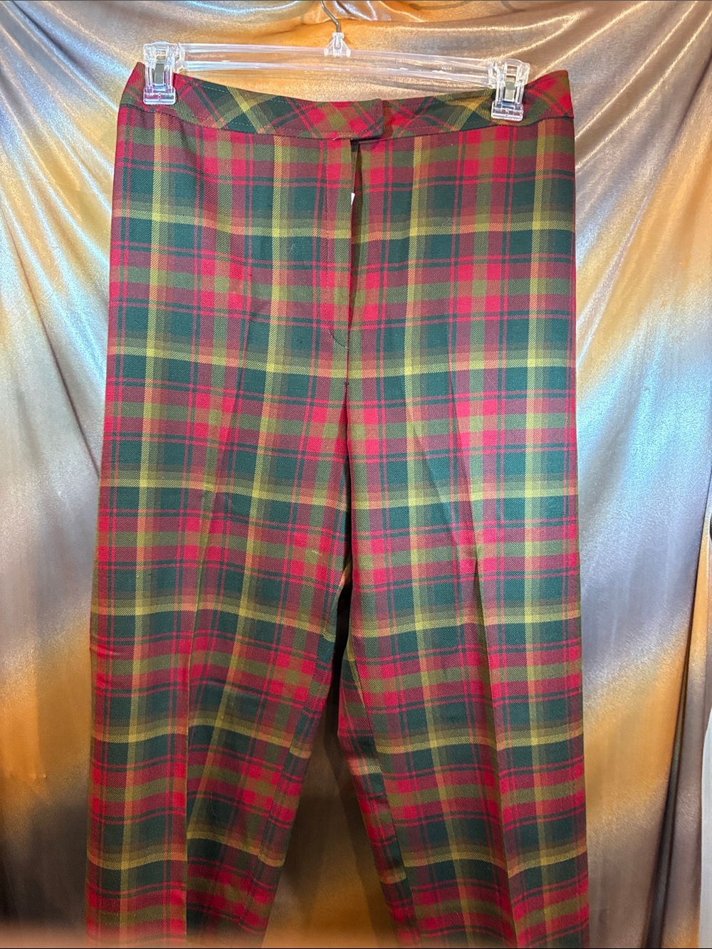 Vintage 70’s wool blend flat front Green‎ & Red Plaid Trousers 222